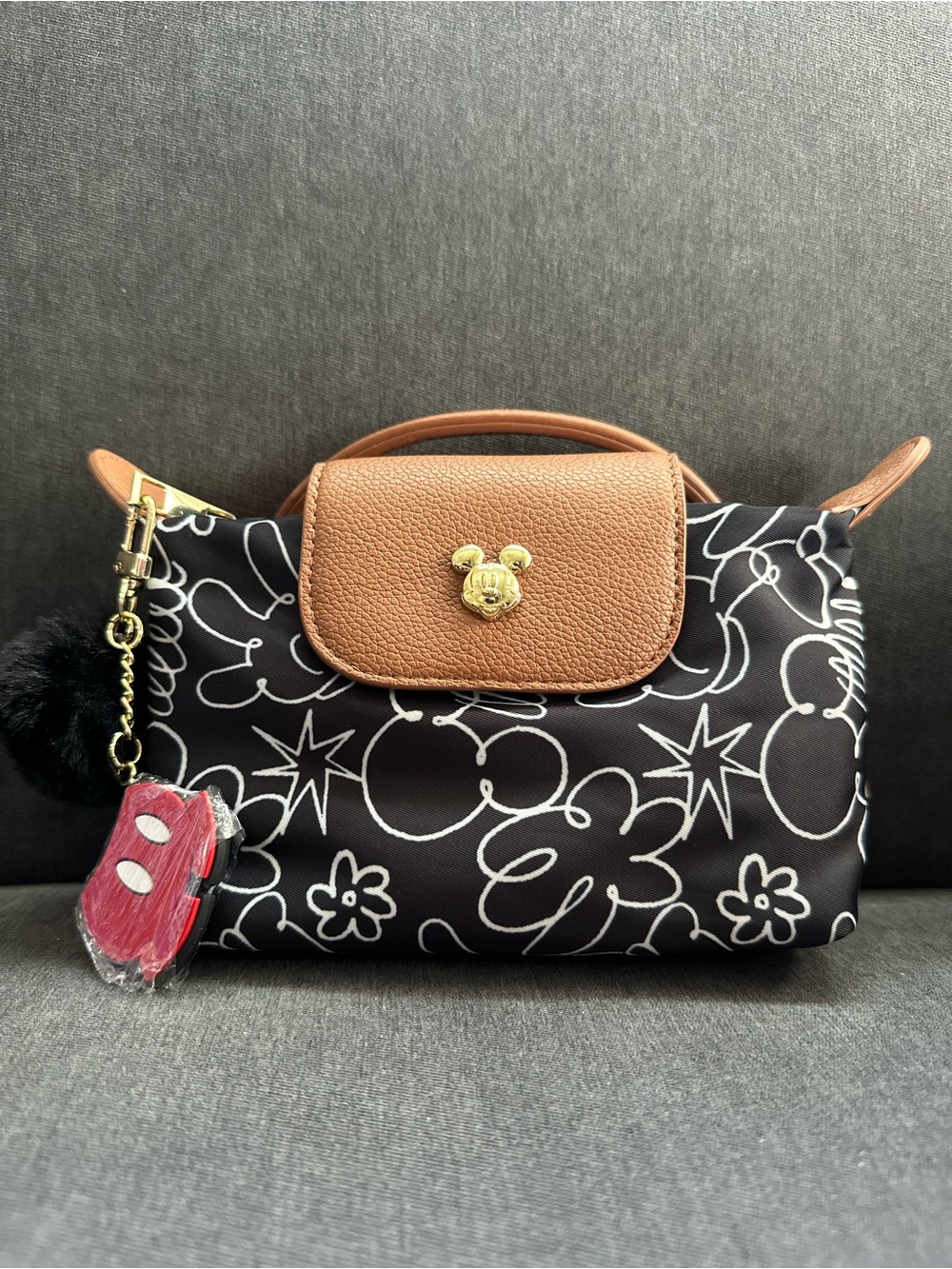 Viral Mickey Mouse (Disney) Crossbody Mini Bag NWT